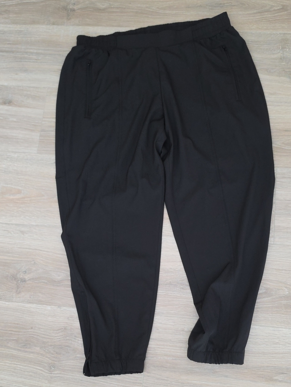 Old Navy Black Women's Jogger Pants with Zip Pockets